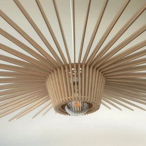 Suspension en bois Tāra