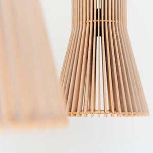 Suspension en bois Lysā