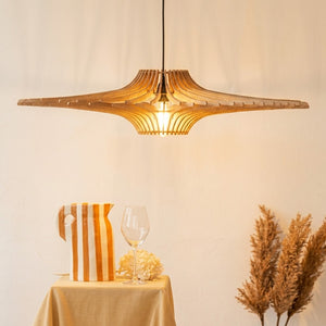 Suspension en bois Tānd